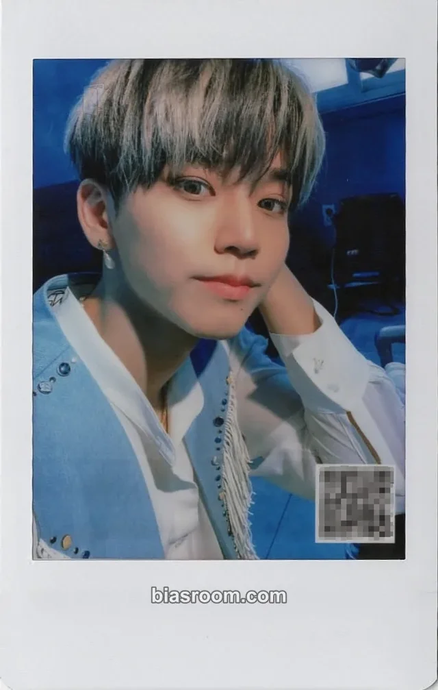 ENOi - Hyuk - W.A.Y. Release Cafe Event Event cafe event event polaroid qr card