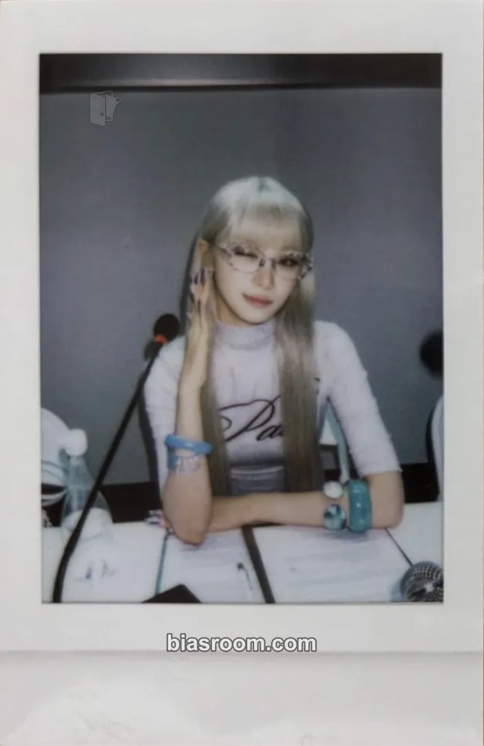 Kim Chaewon Made My Night Photocard - LE SSERAFIM - LE SSERAFIM K-pop photocard