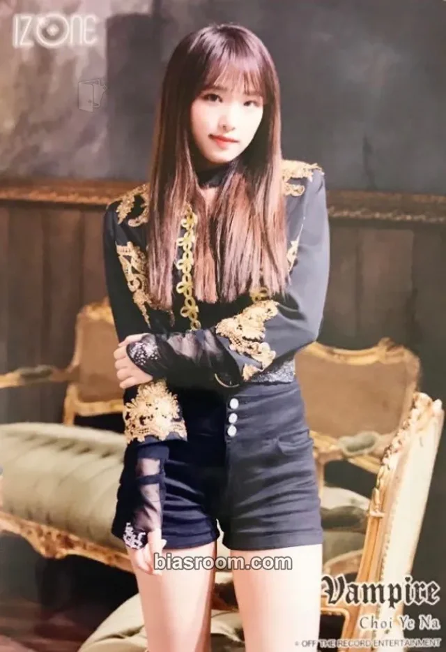 IZ*ONE - Yena - Vampire Album photo print