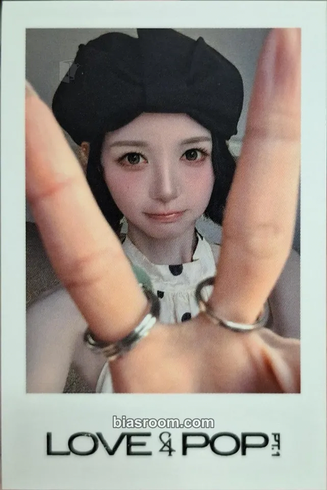 Chaewon LOVE&POP pt.1 Photocard - tripleS - tripleS K-pop photocard