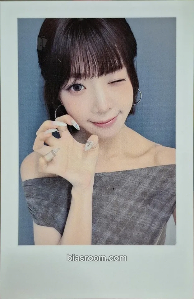 Nien LOVE&POP pt.1 Photocard - tripleS - tripleS K-pop photocard
