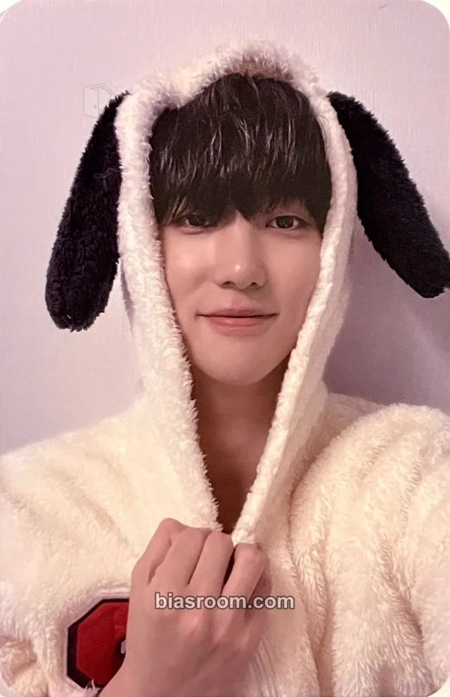 ONE PACT - Jongwoo (Ze:U) - 2023 Yoon Jong Woo Fan Meeting "Moonlight" Event platform photocard set
