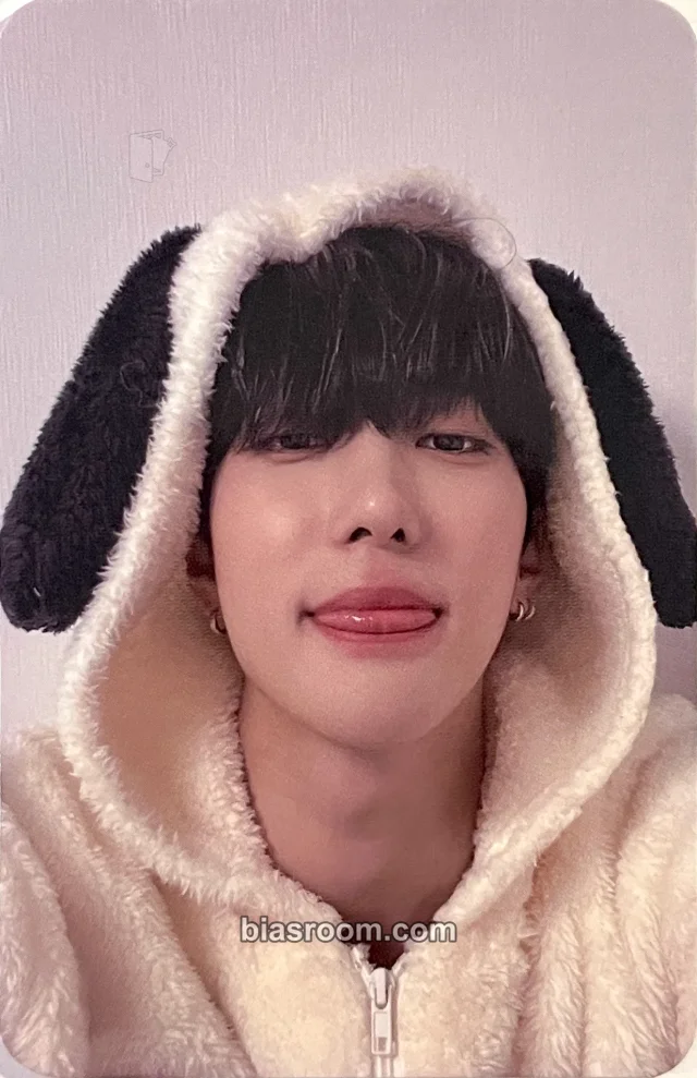ONE PACT - Jongwoo (Ze:U) - 2023 Yoon Jong Woo Fan Meeting "Moonlight" Event platform photocard set