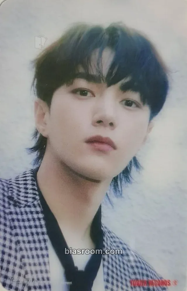 INFINITE - L / Myungsoo - Moments (L solo) Album transparent/translucent purchase benefit tower records japan