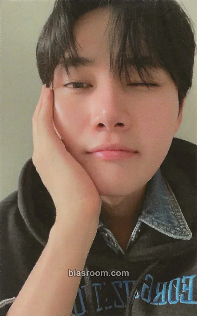 WOO - A.M - BE:LOVED Album album photocard photocard set