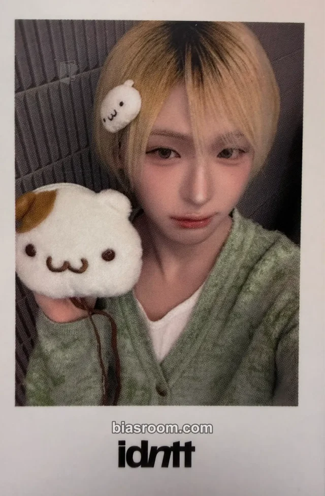 idntt - Lee CheongMyeong - yesweare Album polaroid hellolive round 4 fansign