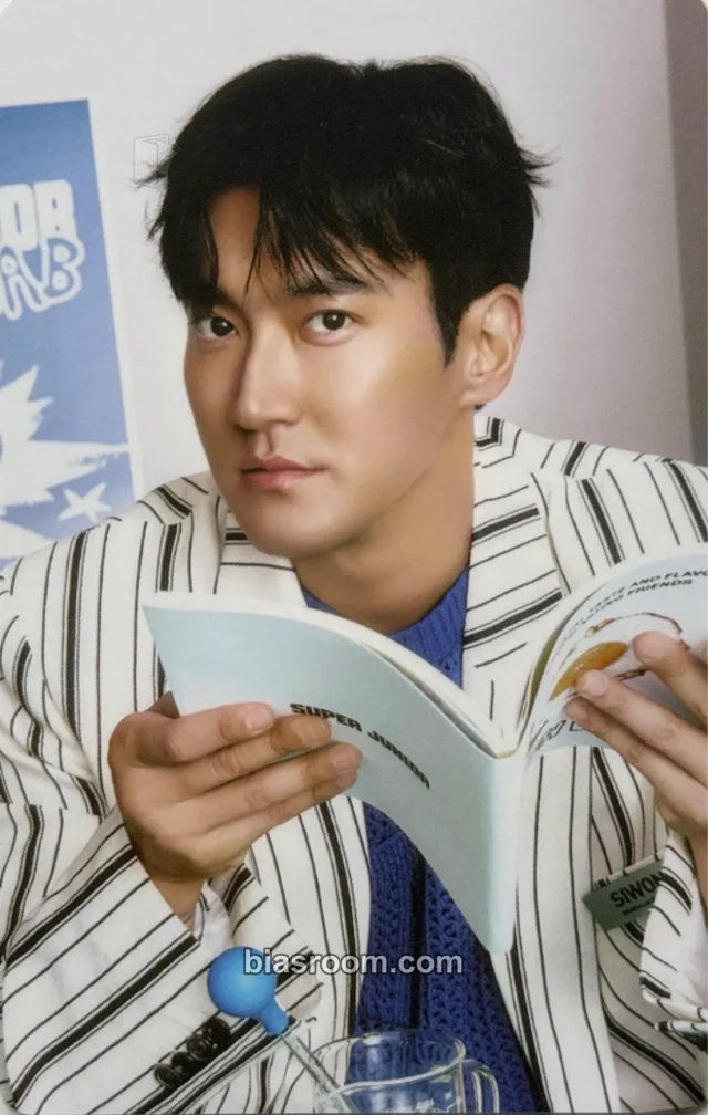 SUPER JUNIOR - Siwon - 2025 Season's Greetings - Brunch Lab Other trading card season's greetings