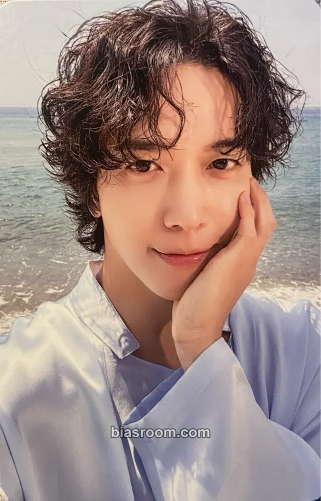 CNBLUE - Yonghwa - One Last Day Album jewel case version solo album photocard