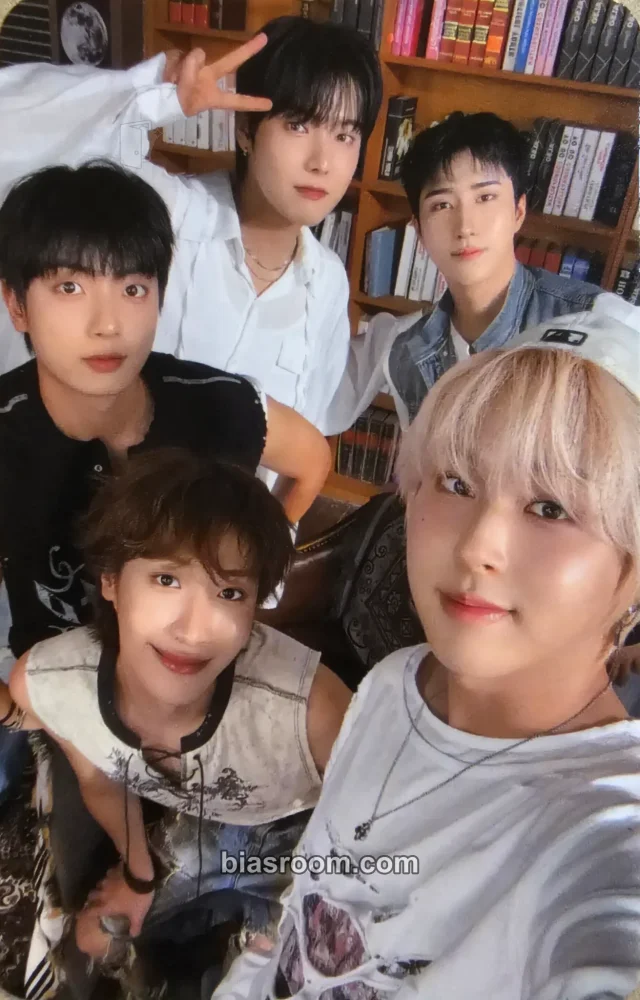 ONEWE - O! New E!volution VI Event concert group scratch-off