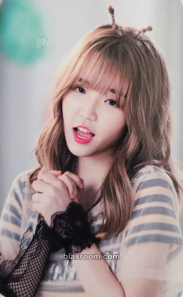 Busters - Minji - Grapes Album album photocard