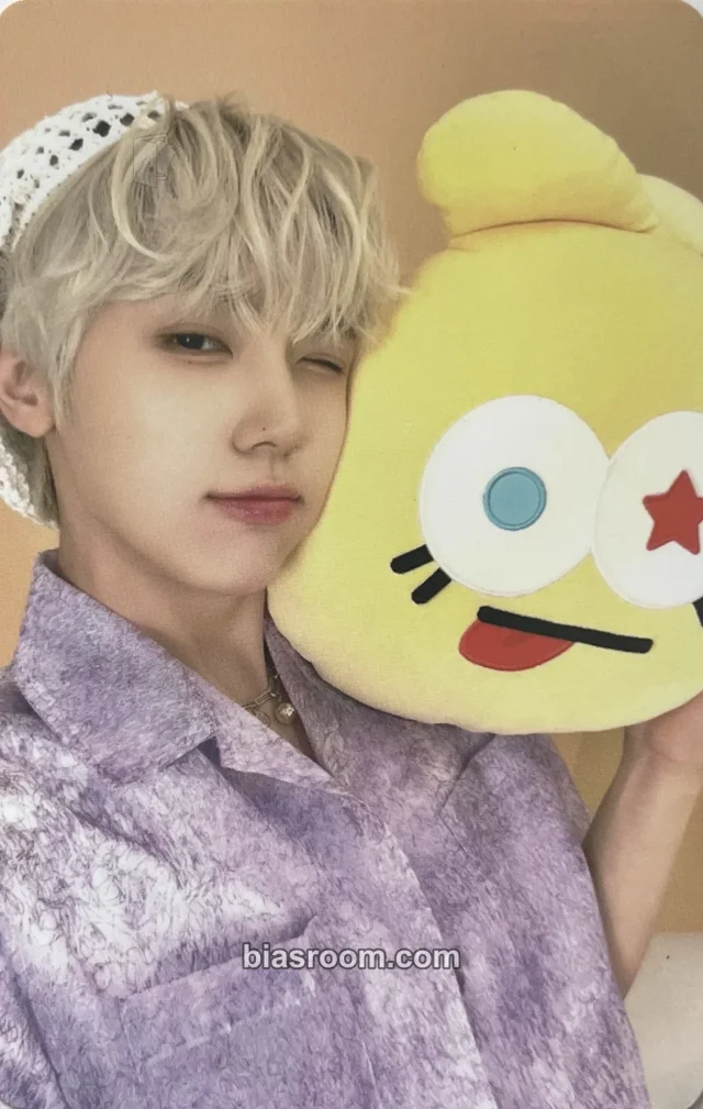 CRAVITY - Seongmin - SUMMER CCREW Pop-Up Store Event doll/figure/plush big face cushion merch photocard pop-up
