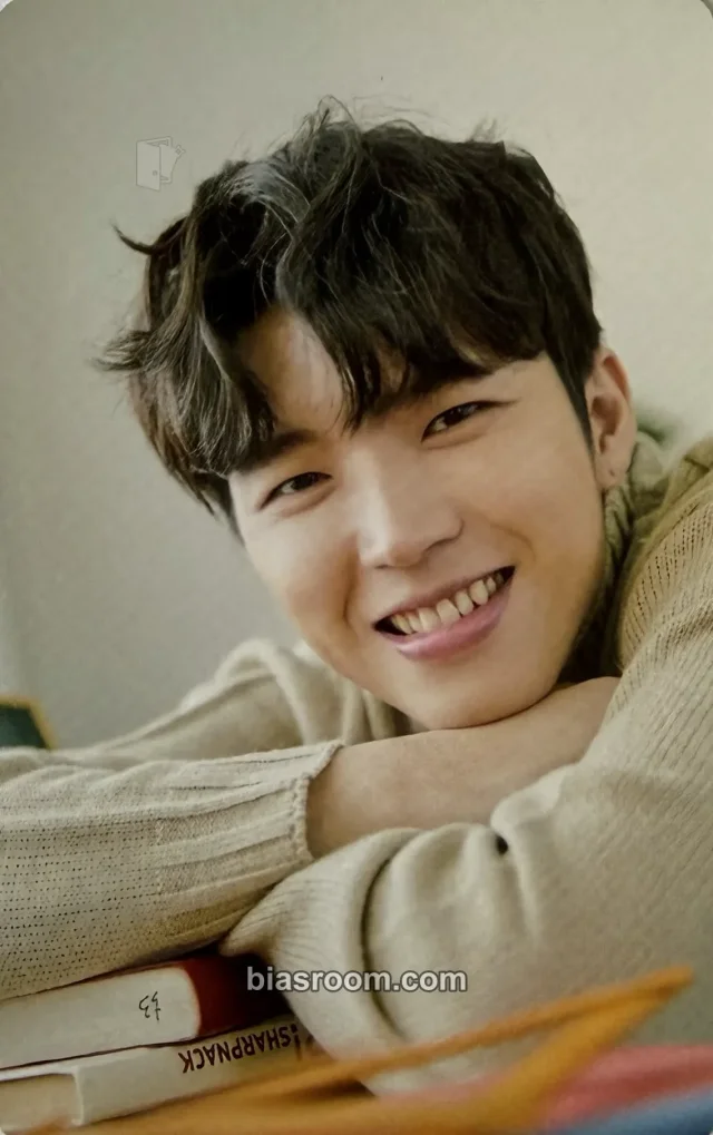 INFINITE - Woohyun - 2018 Season's Greetings Other photocard set season's greetings