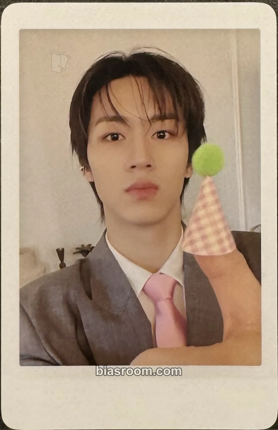 Seokjoon 82 Office: Vacation Fan Concert Photocard - 82Major - 82Major K-pop photocard