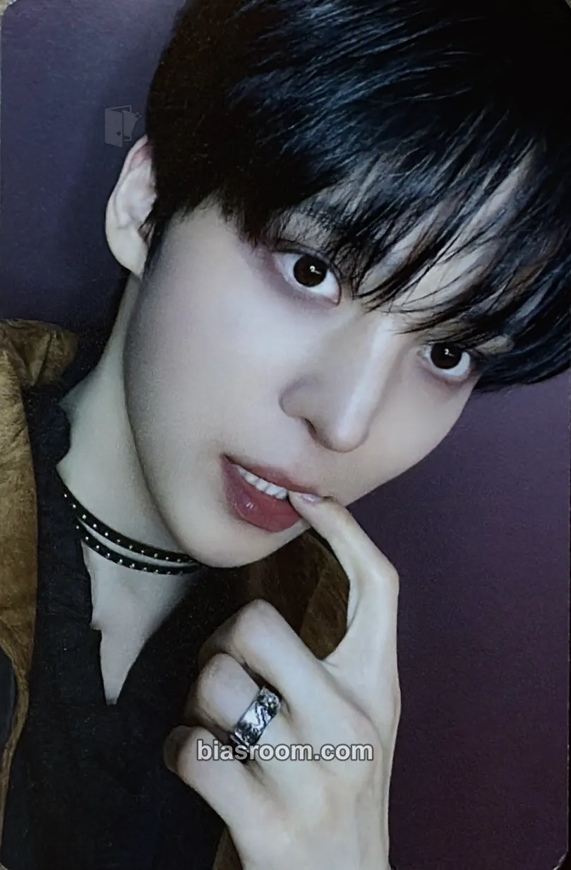 Yunho MIGHTEEZ Rock The Stage Photocard - ATEEZ - ATEEZ K-pop photocard