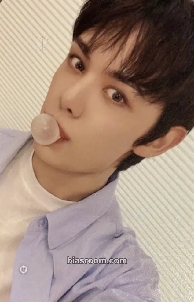 Cru HELLO AxMxP Photocard - AxMxP - AxMxP K-pop photocard