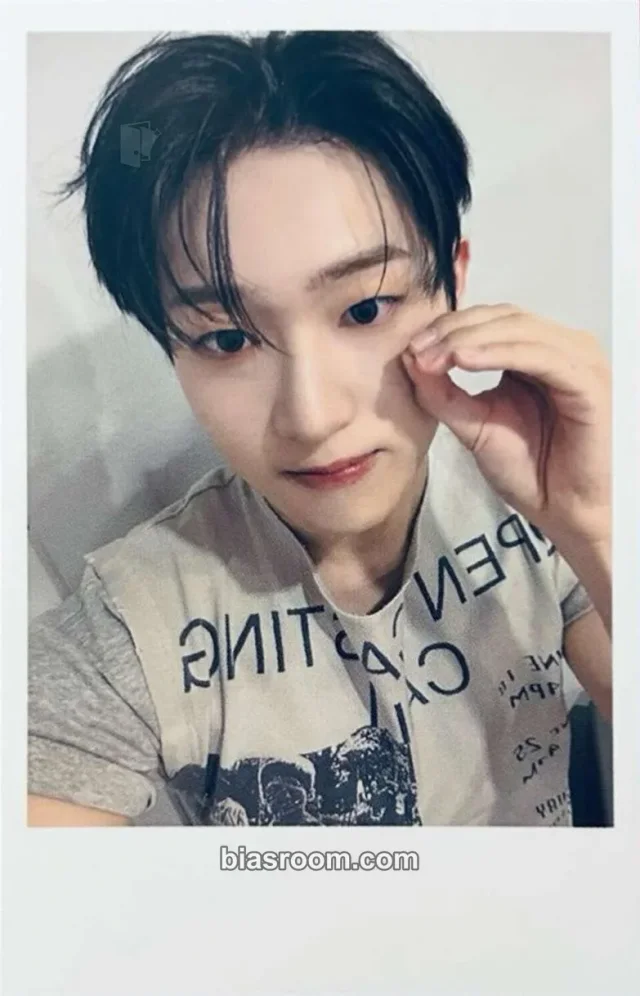 idntt - Han YeJoon - itsnotover Album starlike music pob (pre-order benefit) polaroid