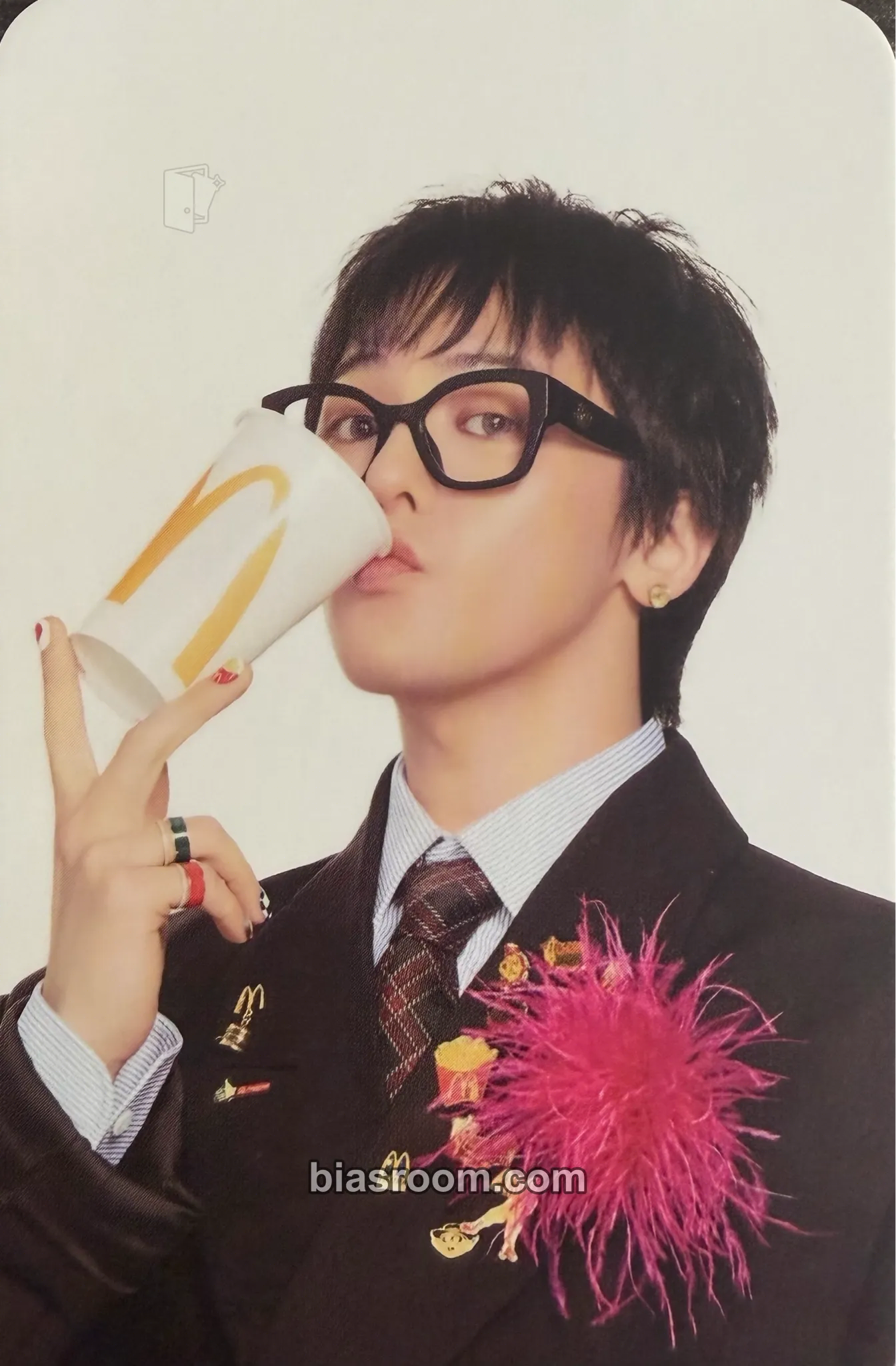 G-Dragon G-Dragon x Mcdonald's Photocard - photocard K-pop di G-Dragon
