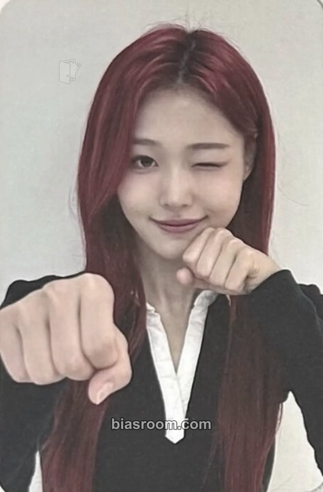 Arin Plot Twist Photocard - AtHeart - AtHeart K-pop photocard