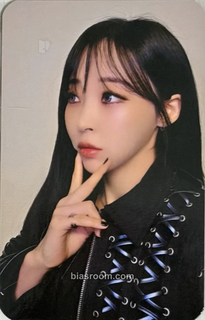 Moonbyul 4WARD World Tour Photocard - MAMAMOO - MAMAMOO K-pop photocard