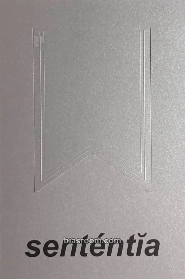 NMIXX - Expérgo Album limited edition bookmark album inclusion