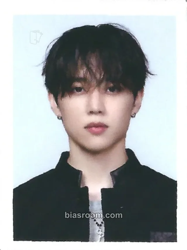 THE BOYZ - Sunwoo - 3rd World Tour: The Blaze Event id photo item set merch inclusion keyring