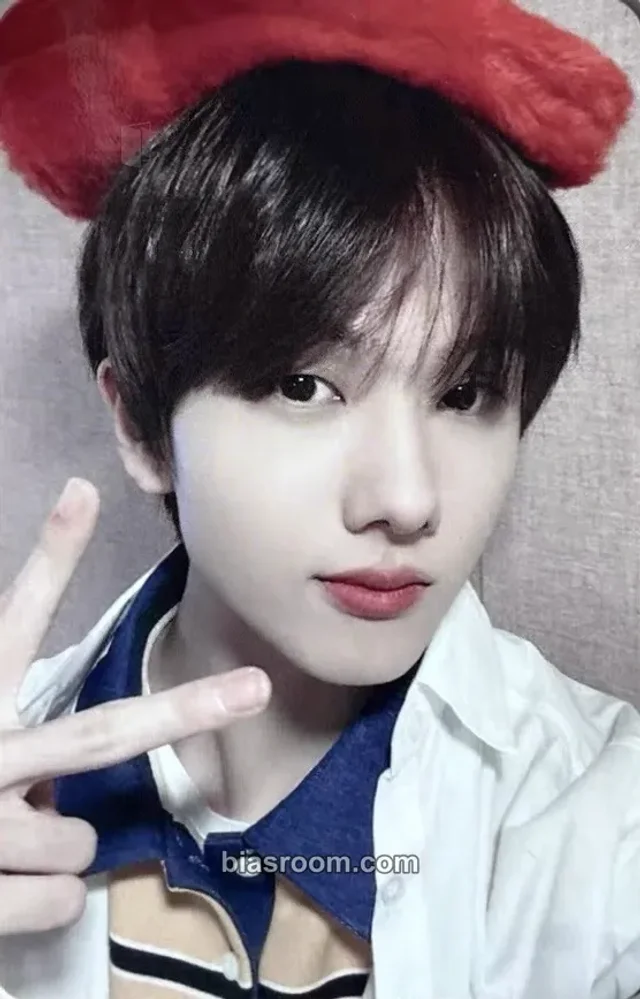 NCT DREAM - Jisung - Candy Album merch photocard hat/cap