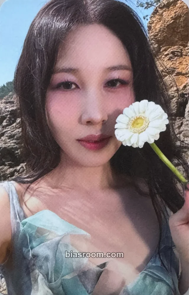 Kwon Jin Ah - Kwon Jin Ah - 2025 Solo Concert [The Dreamest] Event concert merch photocard