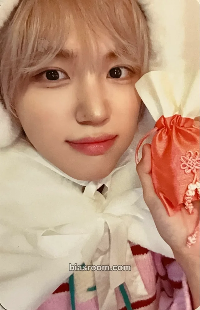 CRAVITY - Seongmin - Dare to Crave: Epilogue Album withmuu/withdrama round 5 video call/fancall fansign