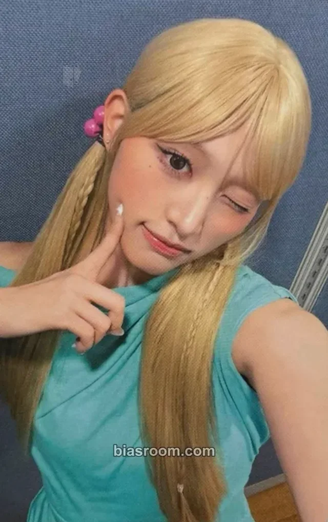 RESCENE - Minami - RESCENE Official Plush Keyring [remini] Other doll/figure/plush merch photocard purchase benefit version 2 kream