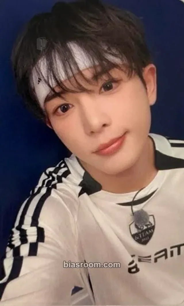 &TEAM - Harua - Mark on Me Album weverse japan shop (wvj) showcase