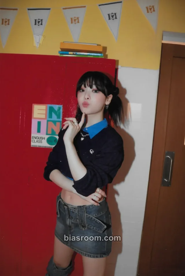 OH MY GIRL - Seunghee - Golden Hourglass Album photo print lipss