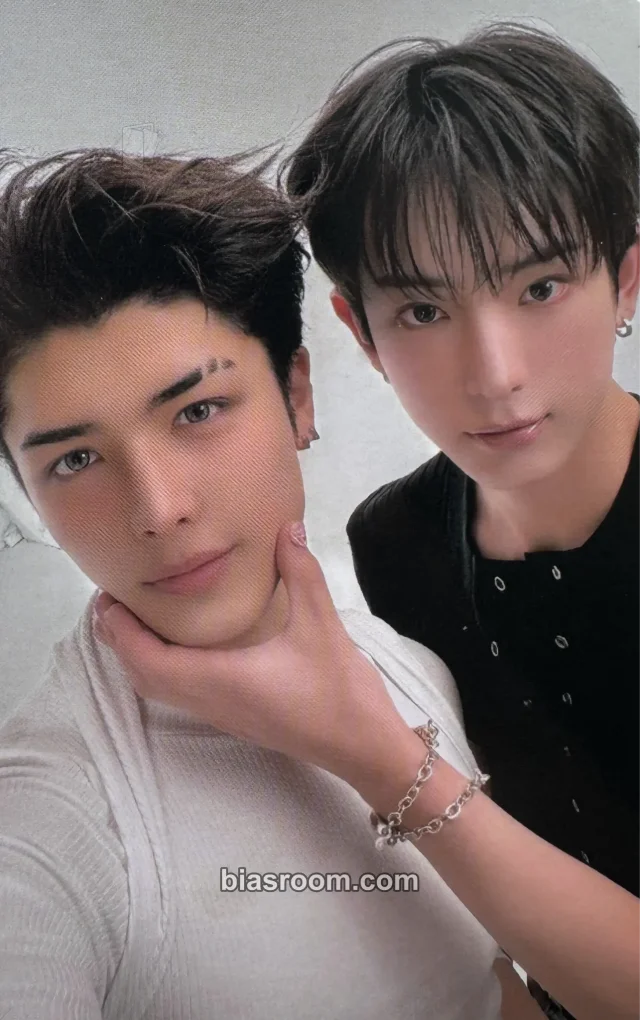 &TEAM - Harua  & Maki - Mark on Me Album album photocard mini CD-R version
