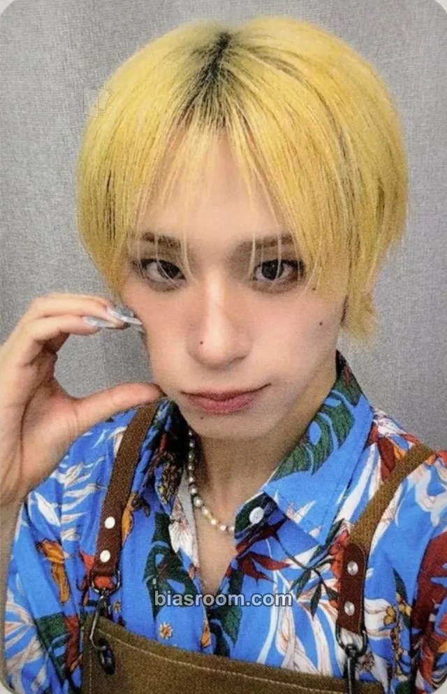 XLOV - Haru - I, God Album cafe event apple music offline