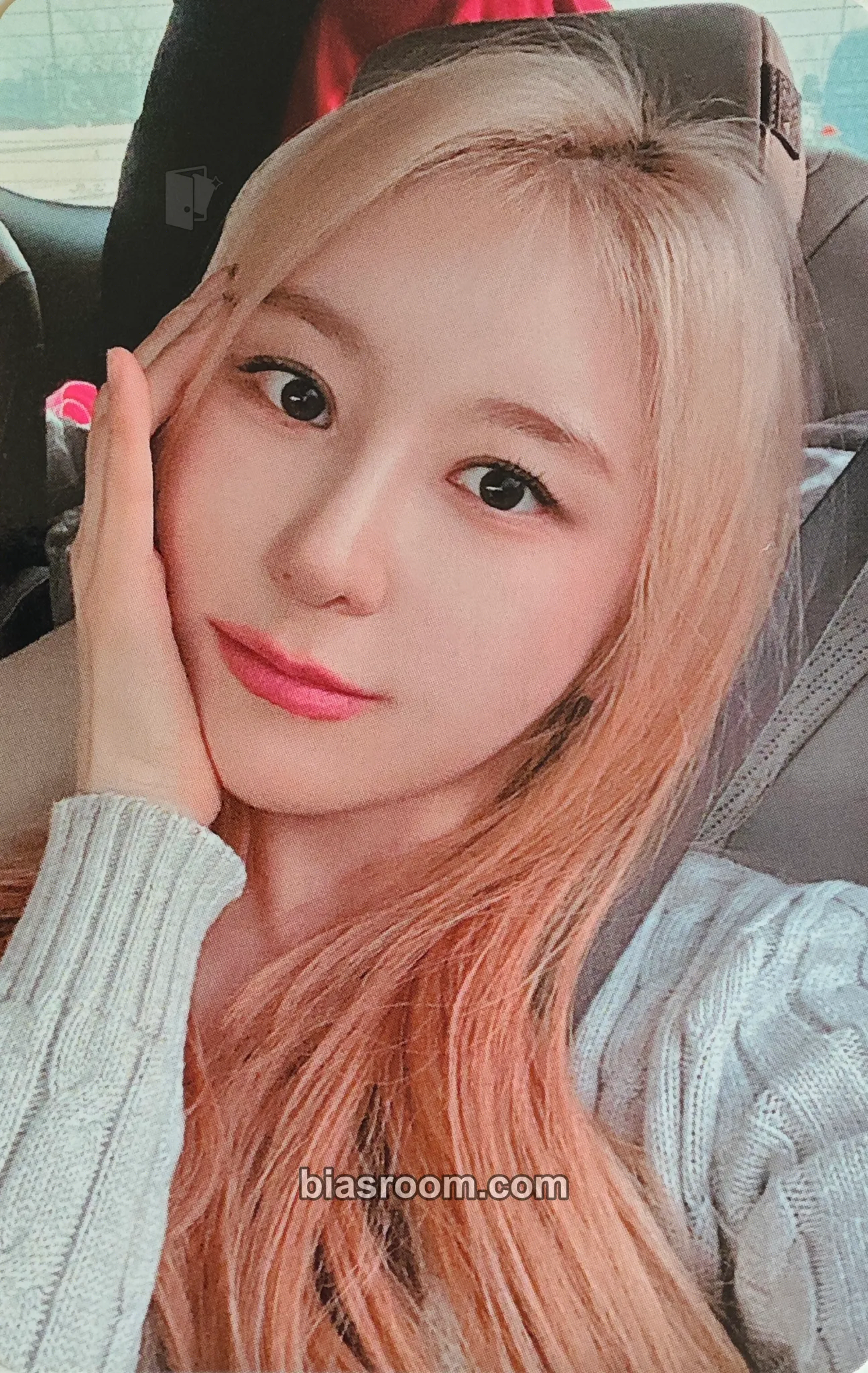 Lee Chaeyeon Over The Moon Photocard - Lee Chaeyeon K-pop photocard