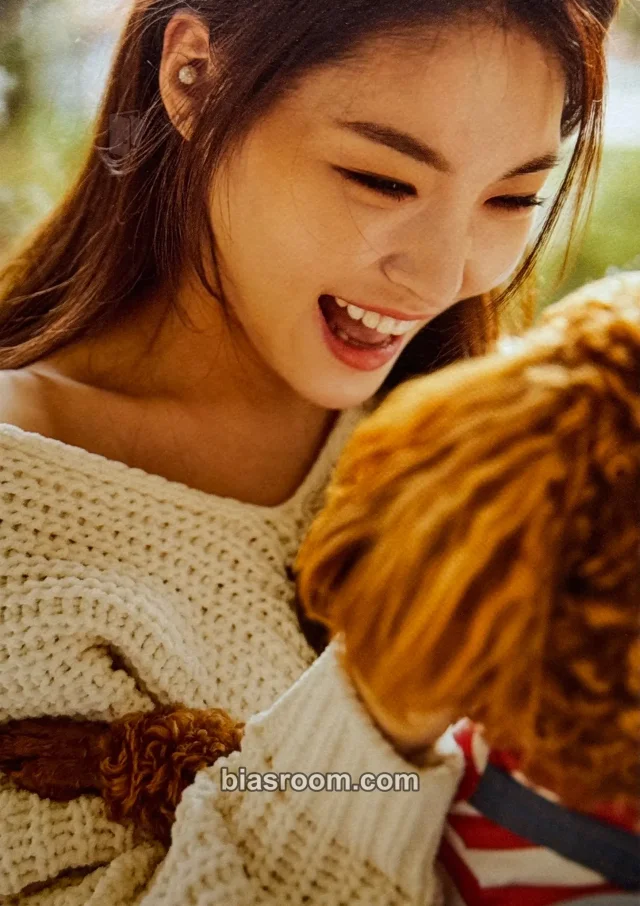 Chung Ha - Chung Ha - 2018 Birthday Fanmeeting Event fan meeting postcard item set