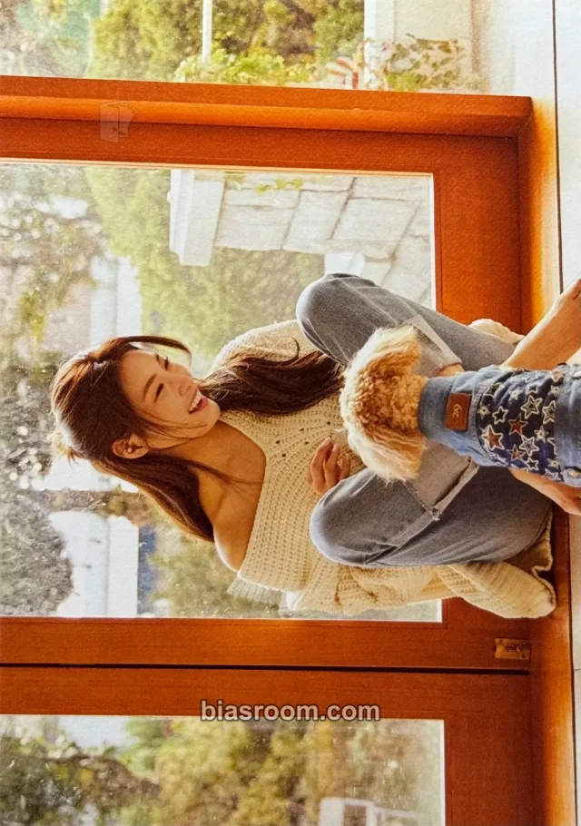 Chung Ha - Chung Ha - 2018 Birthday Fanmeeting Event fan meeting postcard item set