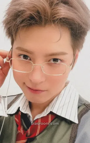 Hwichan Uncapped Photocard - Omega X – Omega X K-Pop-Photocard