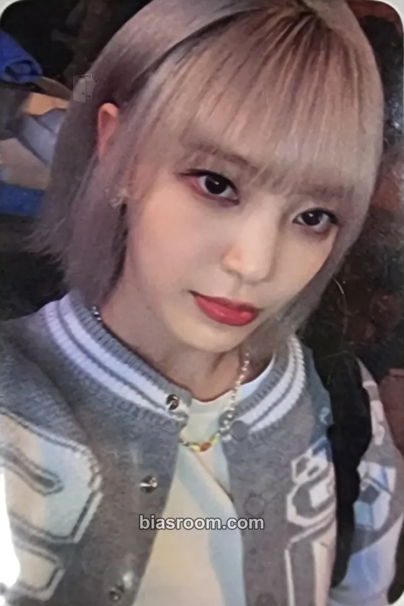 Moon Sua The Billage of Perception: Chapter Three Photocard - Billlie - Billlie K-pop photocard