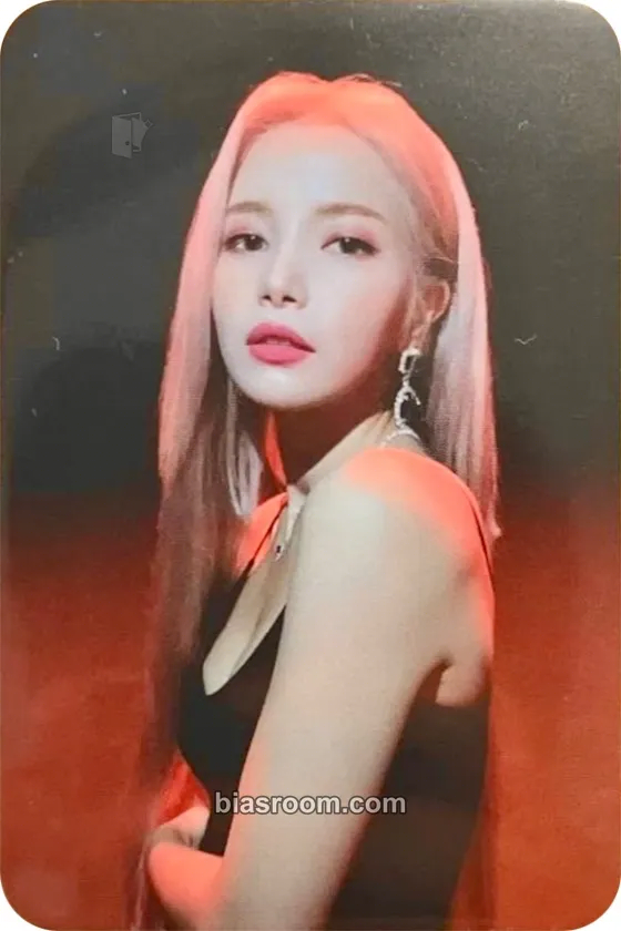 Solar Spit It Out (Solar) Photocard - MAMAMOO - MAMAMOO K-pop photocard
