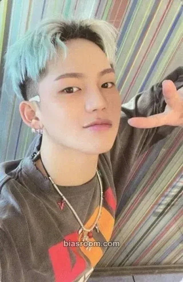 TREASURE - Choi Hyunsuk - 2023 Welcoming Collection Other welcome kit 2023 version kit photocard random photocard