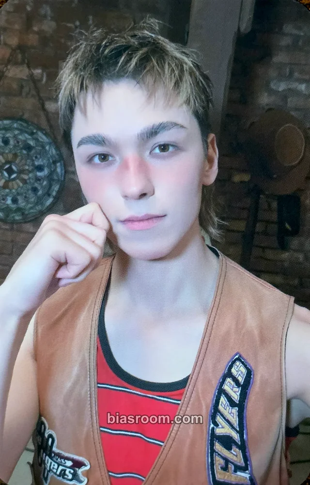 SEVENTEEN - Vernon - V8 Album olive young pob (pre-order benefit)