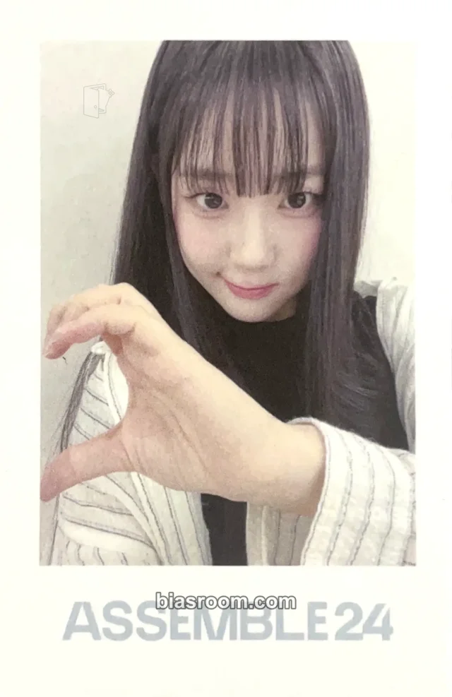 tripleS - Seoyeon - Assemble24 Album polaroid pob (pre-order benefit) everline