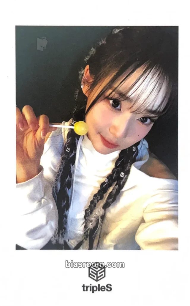 tripleS - Seoyeon - Assemble24 Album mymusictaste (mmt) polaroid pob (pre-order benefit)
