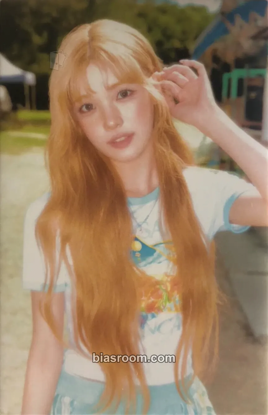 Yuha Lemon Tang Photocard - Hearts2Hearts - Hearts2Hearts K-pop photocard