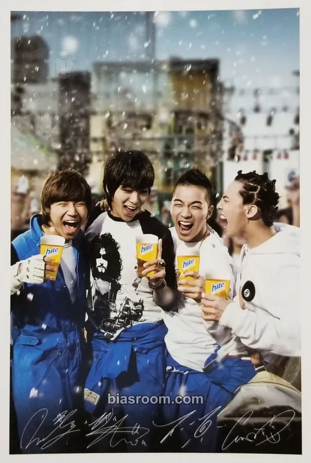 BIGBANG - Other brand collaboration postcard printed signature