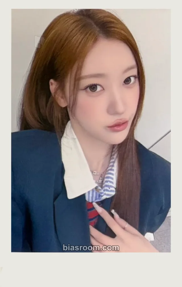 ARTMS - Choerry - Hyper-Ego Album round 3 polaroid fansign jump up