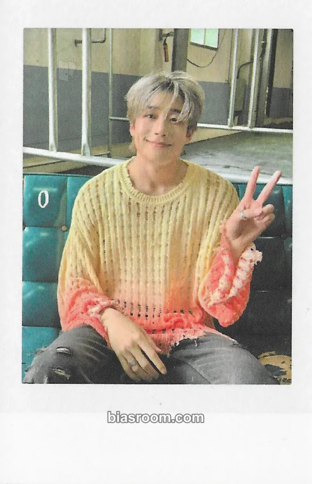 VICTON - Seungwoo - TOP NOTE Album album inclusion polaroid