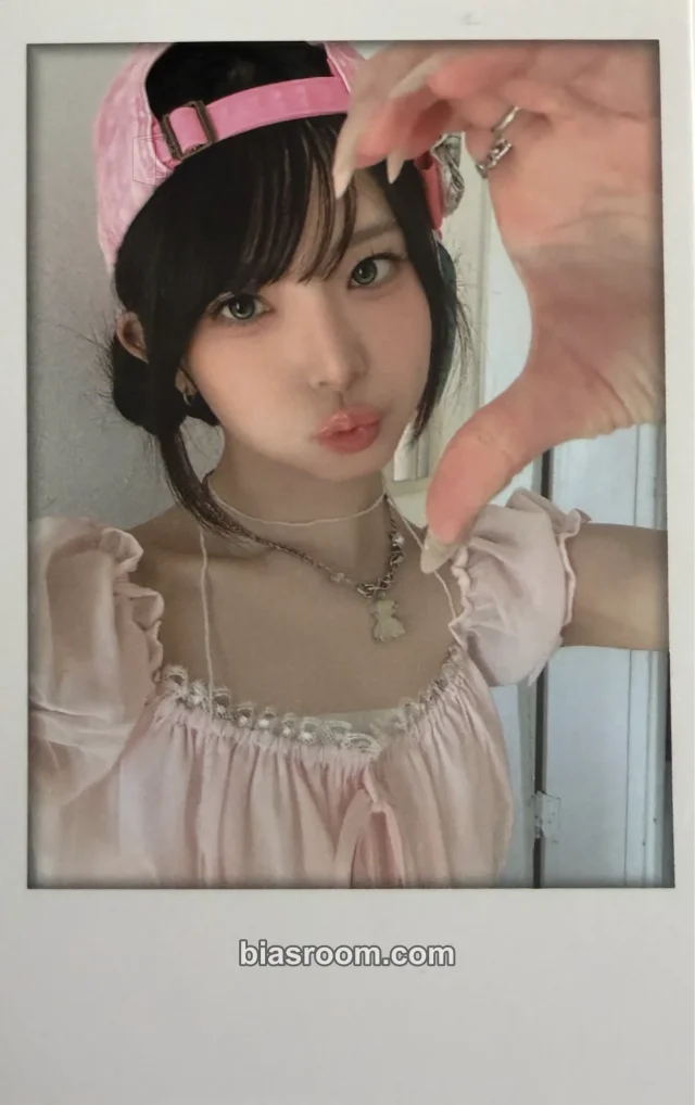 tripleS - Kotone - LOVE&POP pt.1 Album lucky draw (LD)