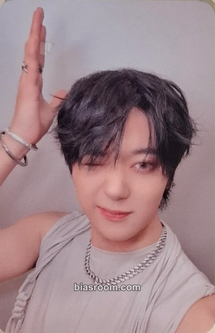 Yechan Uncapped Photocard - Omega X - Omega X K-pop photocard