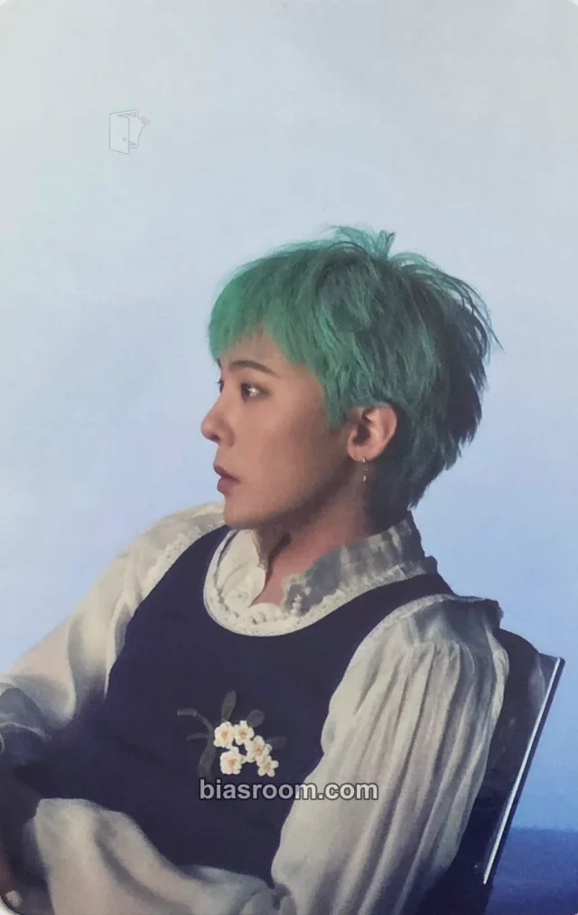 G-Dragon - G-Dragon - G-DRAGON MEDIA EXHIBITION : Übermensch Event purchase benefit merch photocard